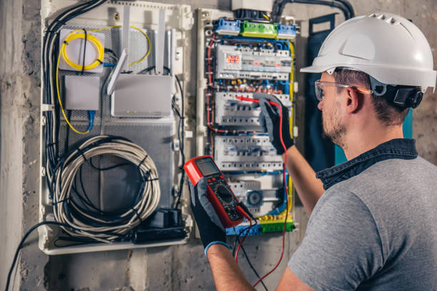 Best Licensed Electrician  in Holiday Island, AR